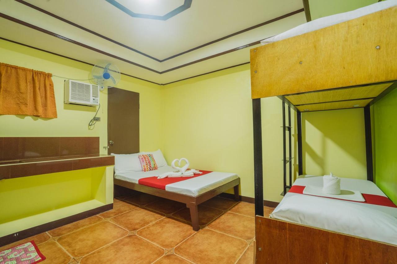 Hotel Jorge Transient House à Coron Extérieur photo